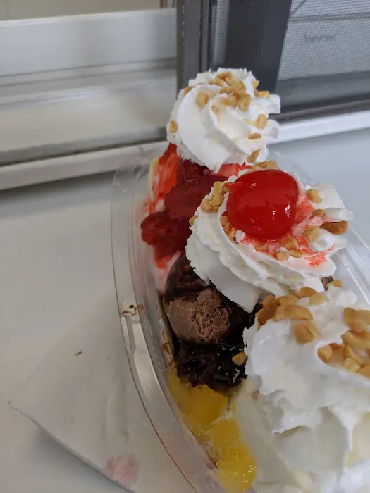Gresham's Ice Cream Shoppe Picture 5