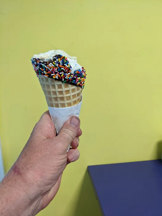 Coutts Ice Cream Picture 3