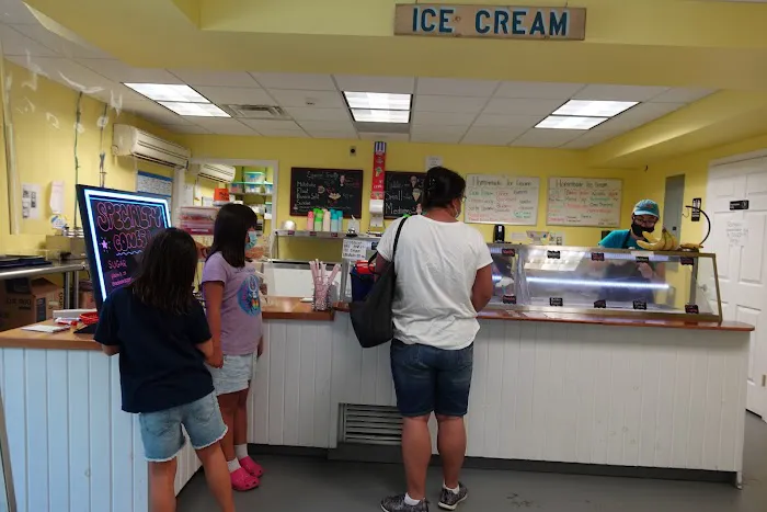 Coutts Ice Cream Picture 9