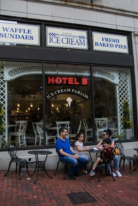 Hotel B Ice Cream Parlor Picture 1