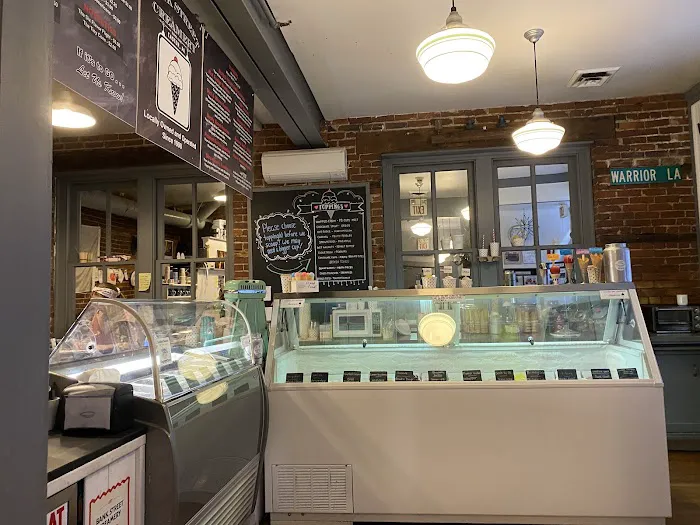 Bank Street Creamery Picture 6