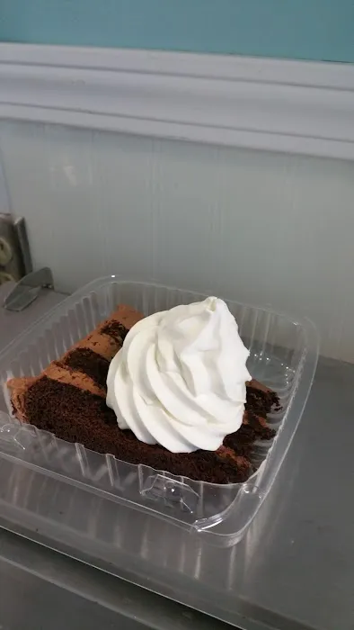 Kenny's Corner Ice Cream Picture 4
