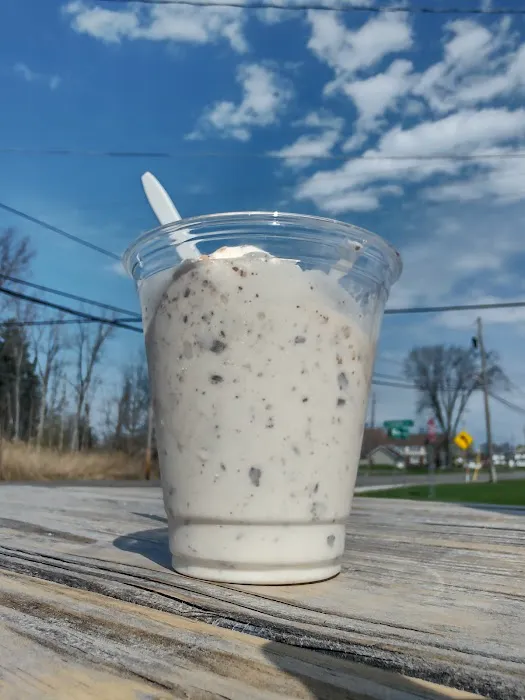 Cloud Nine Creamery and Cafe Picture 3