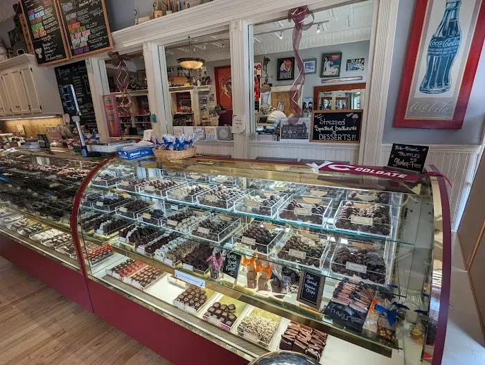 Maxwells Chocolates & Ice Cream Picture 6