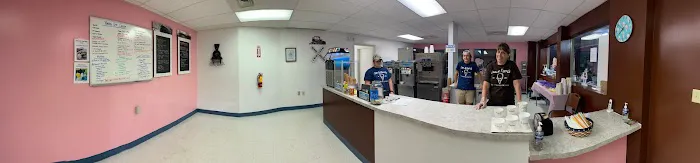 Jen & Kerri's Ice Cream Station Picture 2