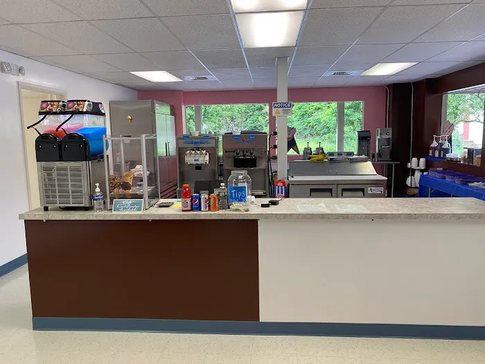 Jen & Kerri's Ice Cream Station Picture 7