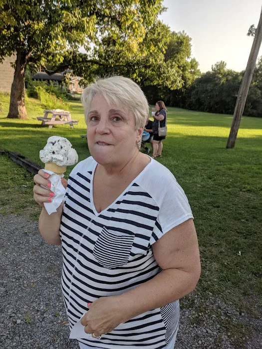 Bailey's Dairy Treat Picture 6