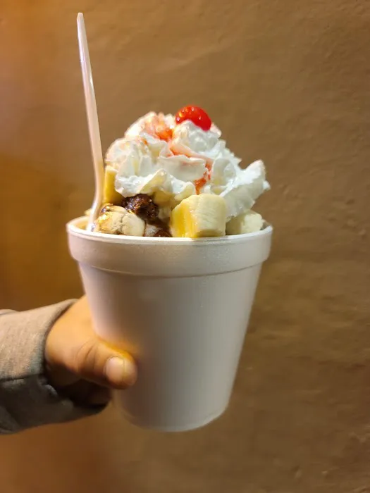 Fifi's Ice Cream & Sweets Picture 2
