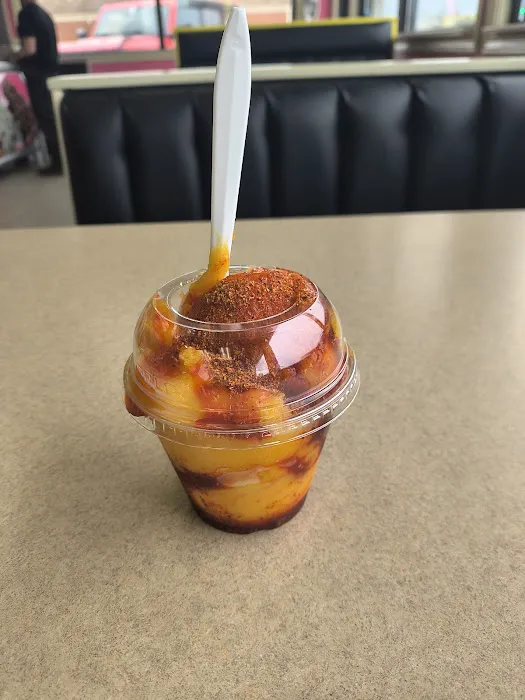 La Favorita Ice Cream and Snacks Picture 7