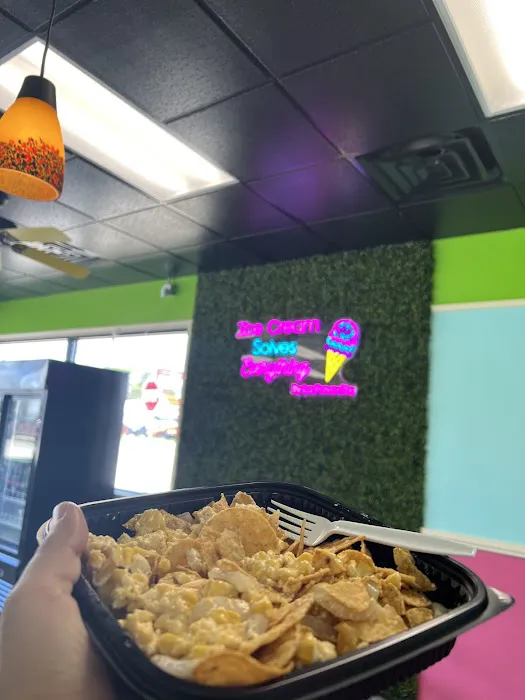La Favorita Ice Cream and Snacks Picture 1