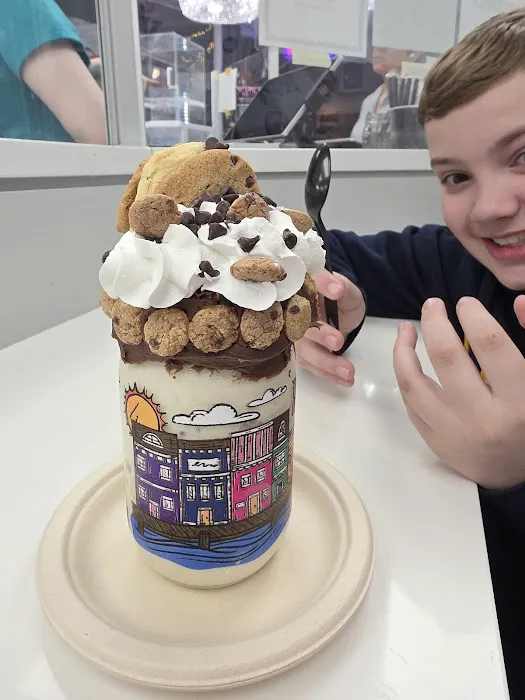 The Crazy Mason Milkshake Bar Old Town Alexandria Picture 2