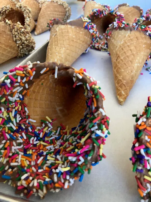 Kilwins Ice Cream - Chocolate - Fudge Picture 8
