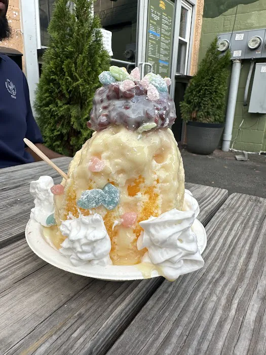 Le Petit Ananas Shaved Ice Picture 3