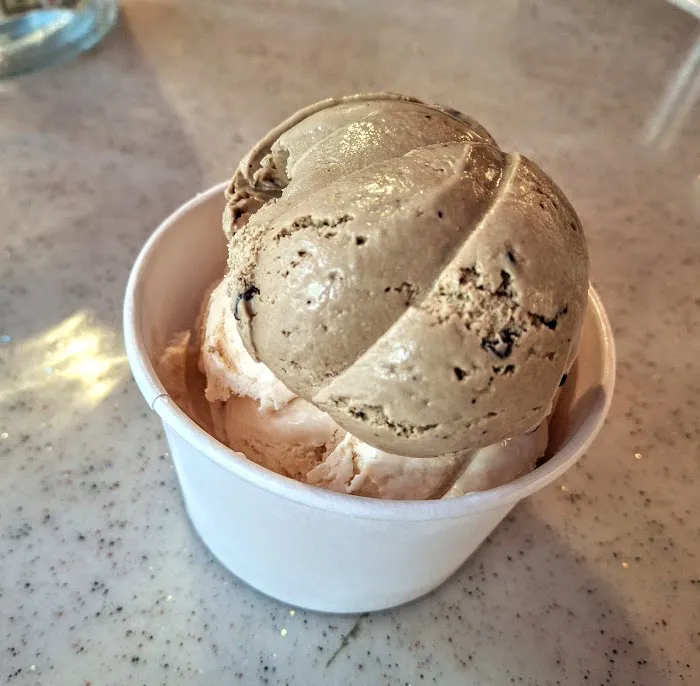 Pop's Old Fashion Ice Cream Co Picture 7