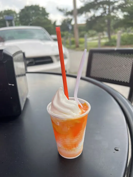 Miss Twist Ice Cream Picture 1