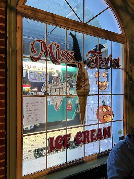 Miss Twist Ice Cream Picture 6