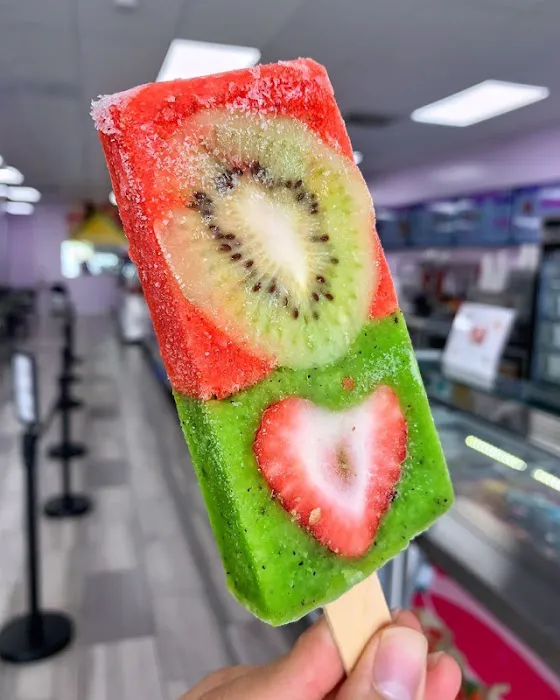 La Michoacana Ice cream Shop Picture 7