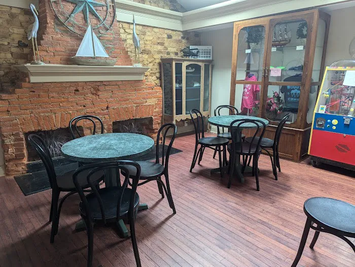 Woody's Ice Cream Alley Picture 8
