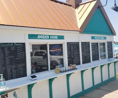 Gonce Marine Ice Cream / Snowball Stand
