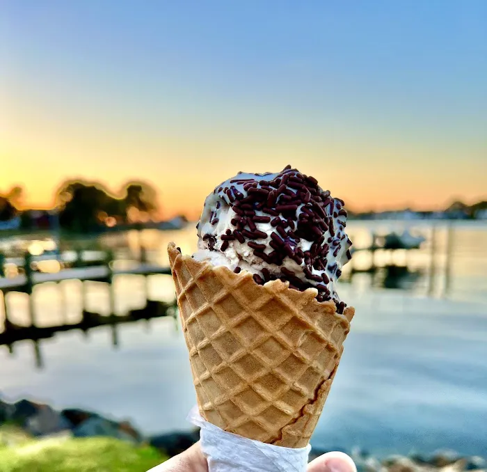 Gonce Marine Ice Cream / Snowball Stand Picture 5