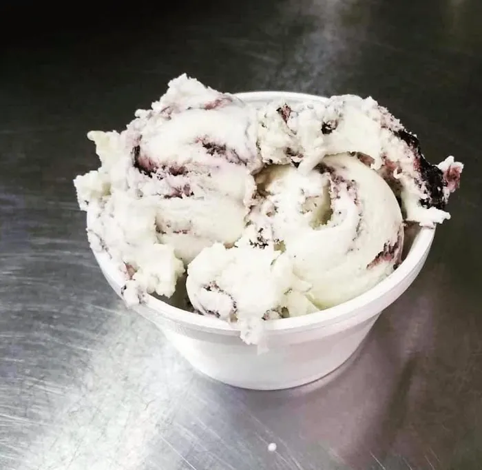 Hickory Stick Ice Cream On 7th Street Picture 2