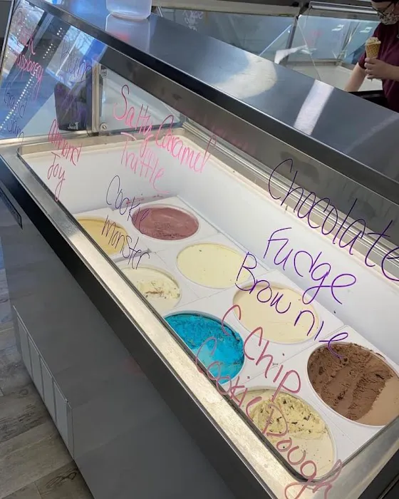Hickory Stick Ice Cream On 7th Street Picture 7