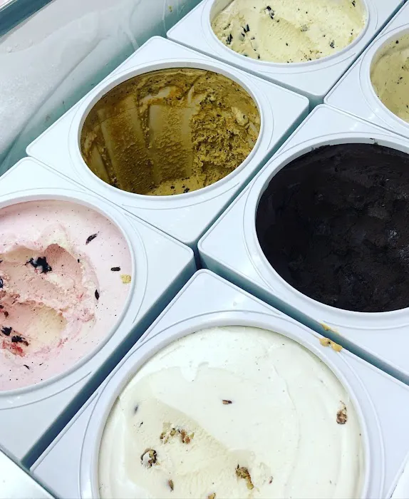 Scoops and Smiles Picture 4