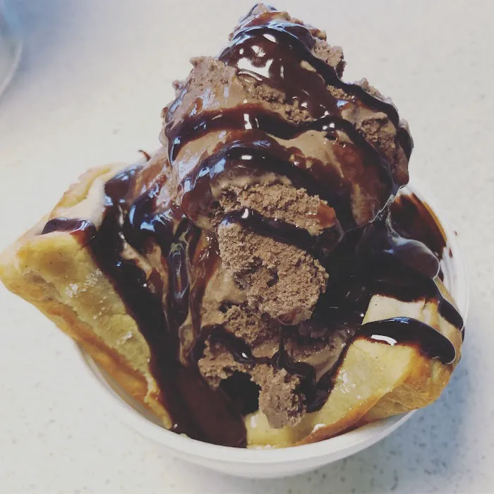 Scoops and Smiles Ice Cream & Water Ice Picture 2