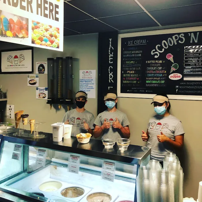 Scoops and Smiles Ice Cream & Water Ice Picture 7