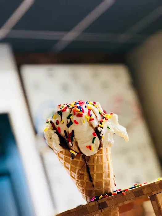 Scoops and Smiles Ice Cream & Water Ice Picture 6
