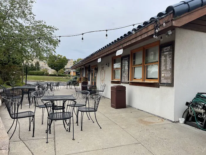 Zwahlen's Ice Cream & Chocolate Co. Picture 2
