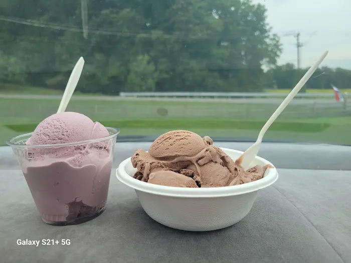Woodside Farm Creamery Picture 10