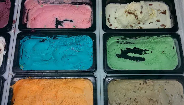 Taylor Marie's Ice Cream Parlor Picture 2