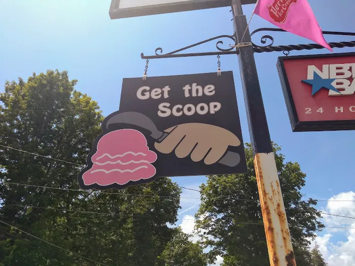 Get the Scoop Ice Cream Shop Picture 7