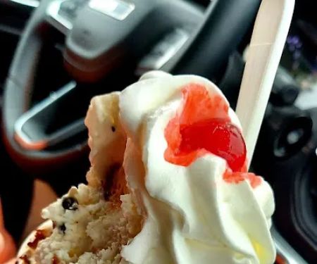 Zems Ice Cream, Miniature Golf & Game Room