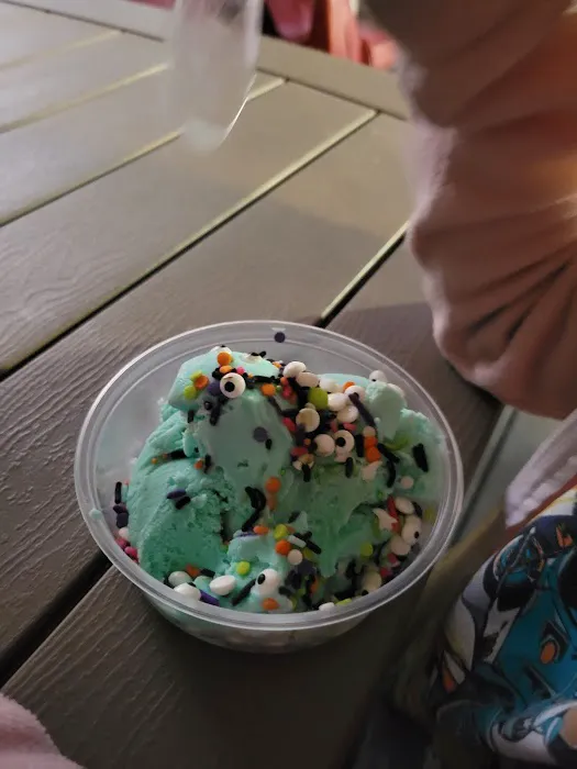 North Shore Country Market & Cones Picture 1