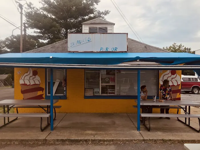 F & S Ice Creme Parlor Picture 2