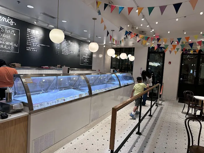 Jeni's Splendid Ice Creams Picture 3