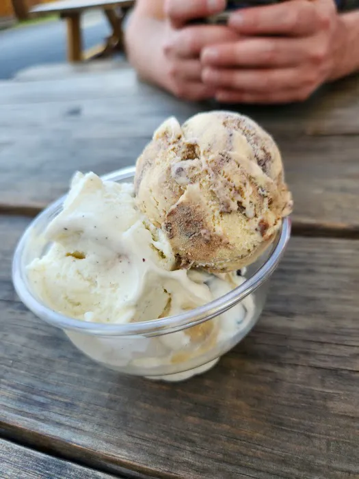 Barthel's Creamery Picture 4