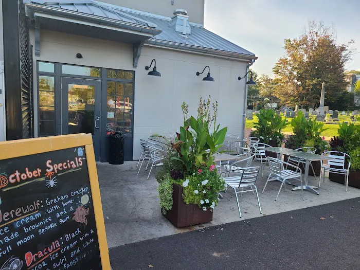Owowcow Creamery Picture 10