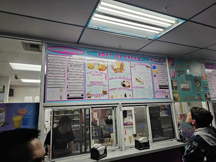 Petrucci's Catering & Ice Cream Picture 4