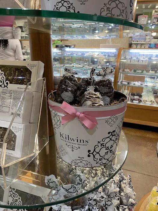 Kilwins Ice Cream - Chocolate - Fudge Picture 8