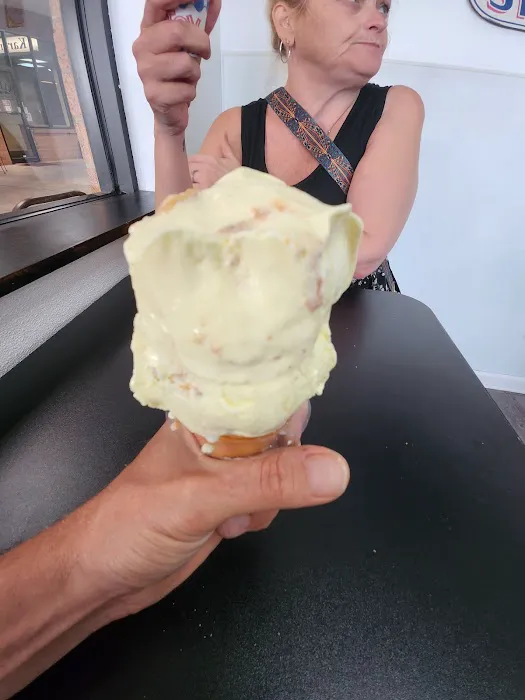 Reno's Ice Cream Picture 5