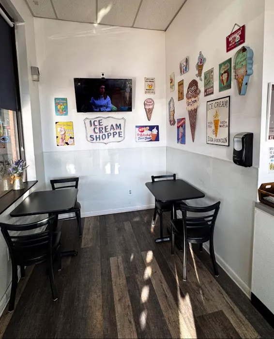 Reno's Ice Cream Picture 7