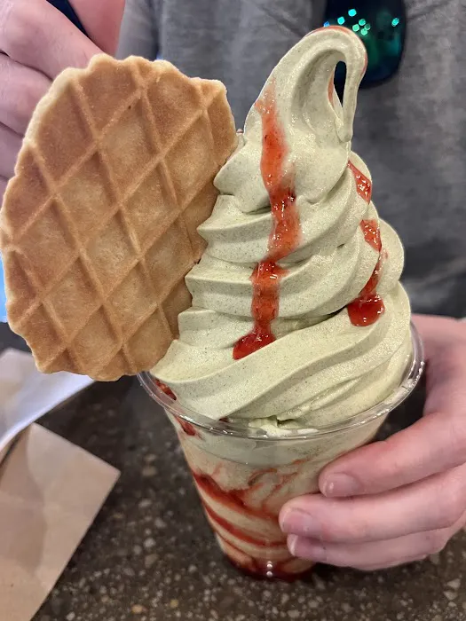 Surreal Creamery Picture 3