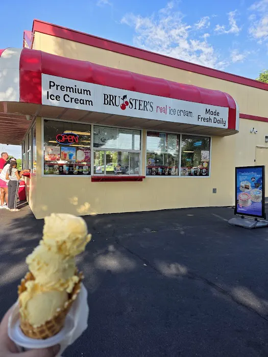 Bruster's Real Ice Cream Picture 5