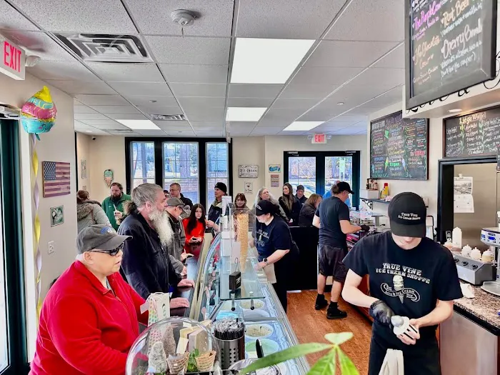 True Vine Ice Cream Shoppe Picture 2