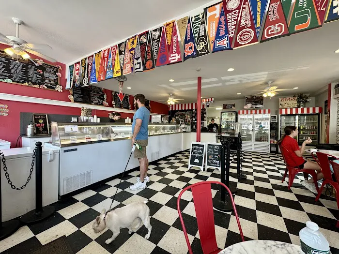 Taylor's Ice Cream Parlor Picture 4