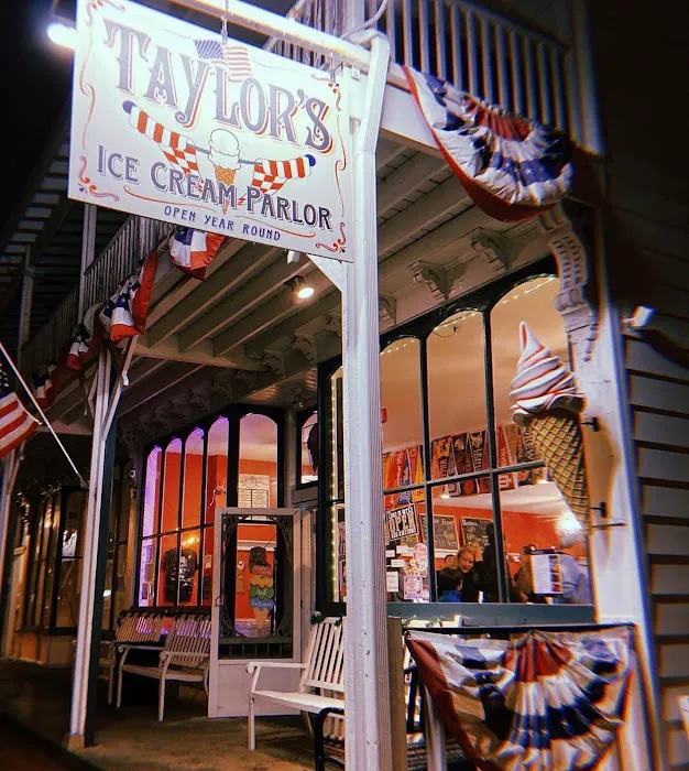 Taylor's Ice Cream Parlor Picture 2
