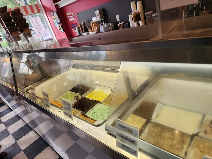 Taylor's Ice Cream Parlor Picture 1